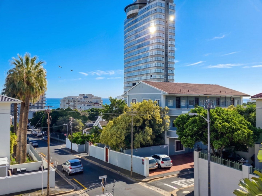 To Let 2 Bedroom Property for Rent in Three Anchor Bay Western Cape